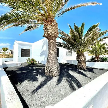 Bungalow Con Vistas Al Mar,freewifi, Terraza, Playa Cerca Apartamento *